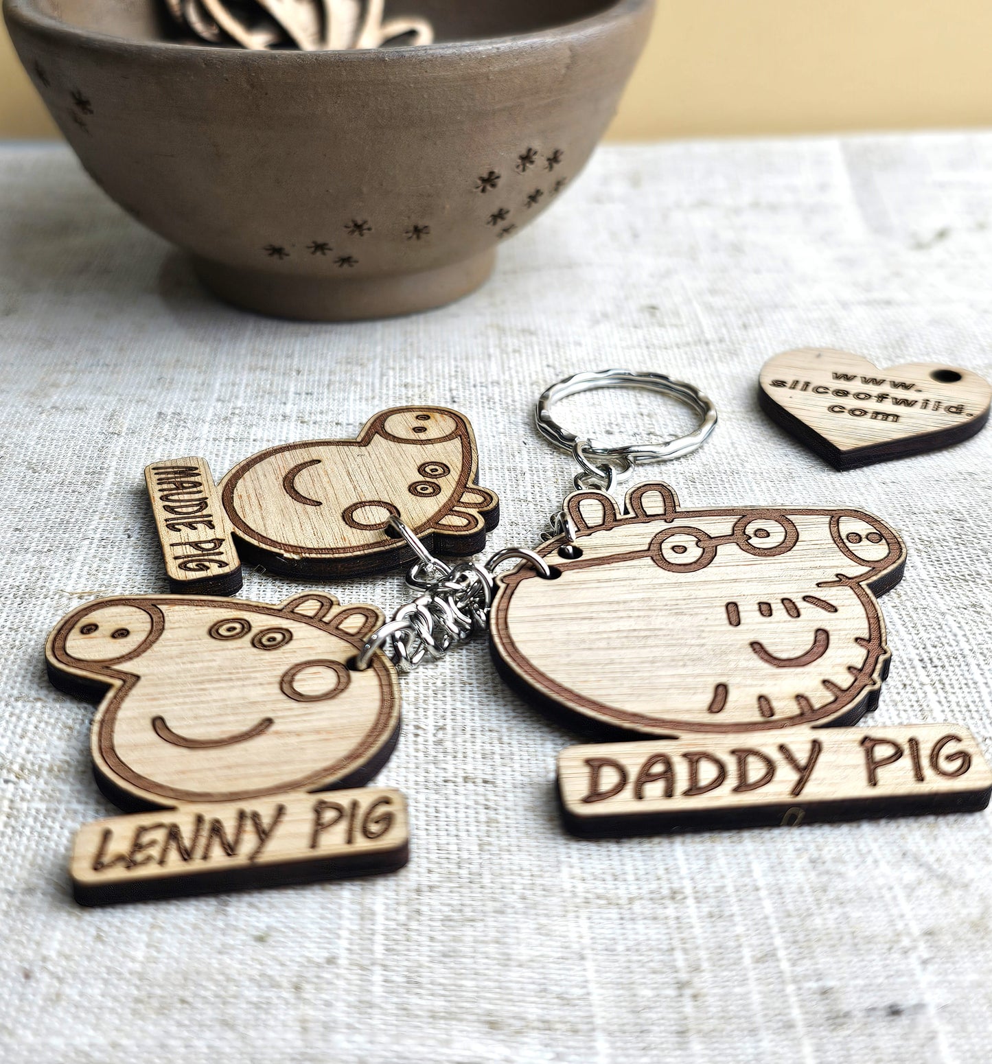 Daddy Pig Keyring - Slice of Wild
