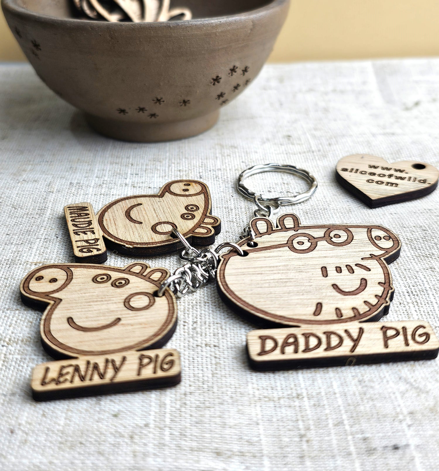 Daddy Pig Keyring - Slice of Wild